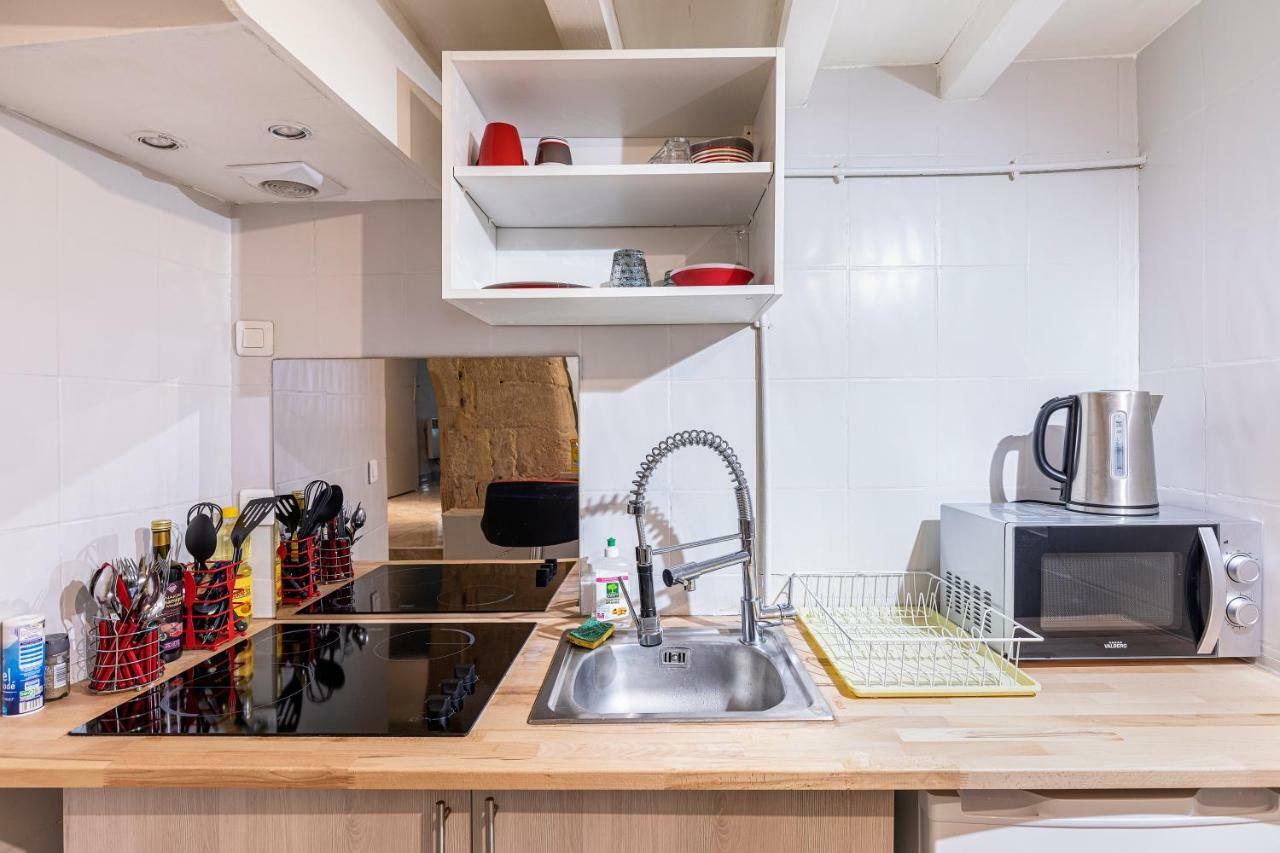 Calme Cocon Troglodyte Au Coeur De La Ville Apartman Nîmes Kültér fotó
